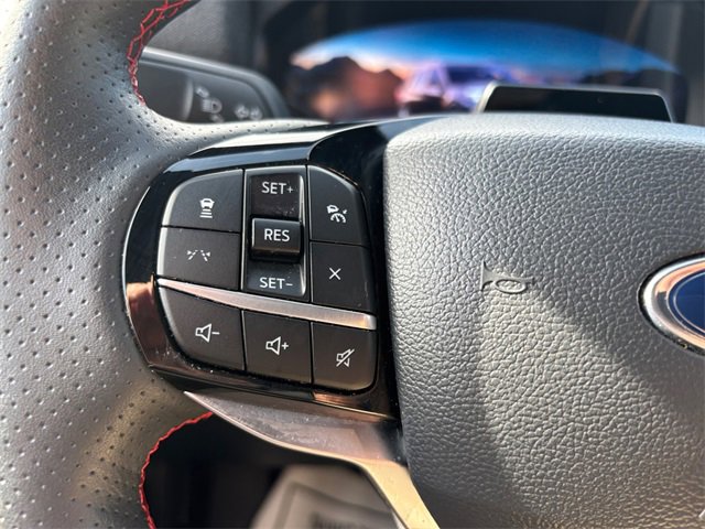 Used 2025 Ford Explorer ST-Line image 18