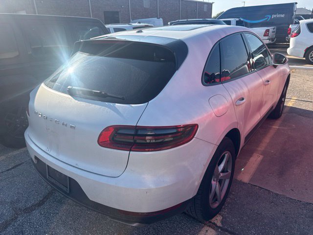 Used 2017 Porsche Macan AWD/4WD image 3
