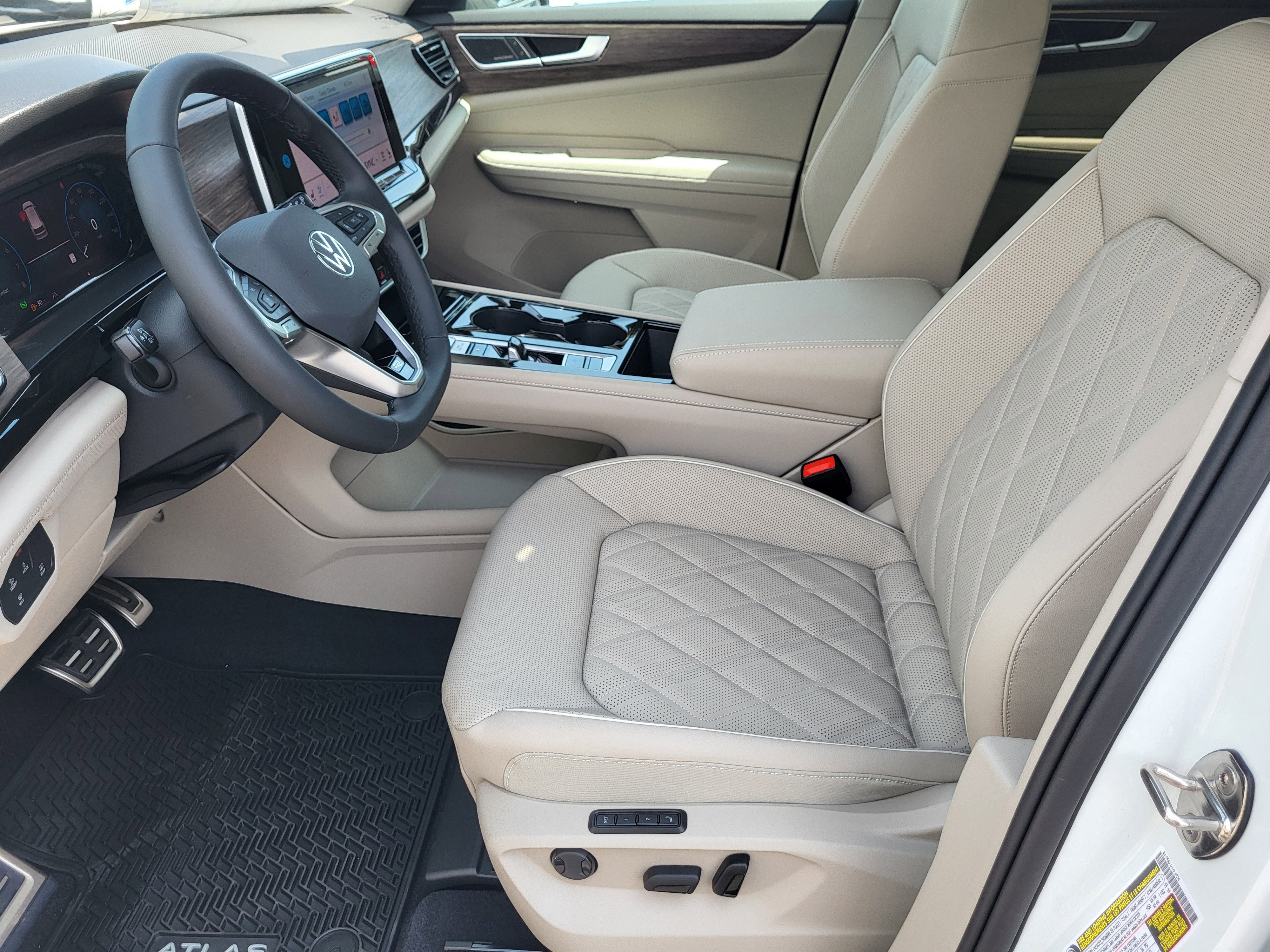 New 2025 Volkswagen Atlas SEL Premium R-Line image 17