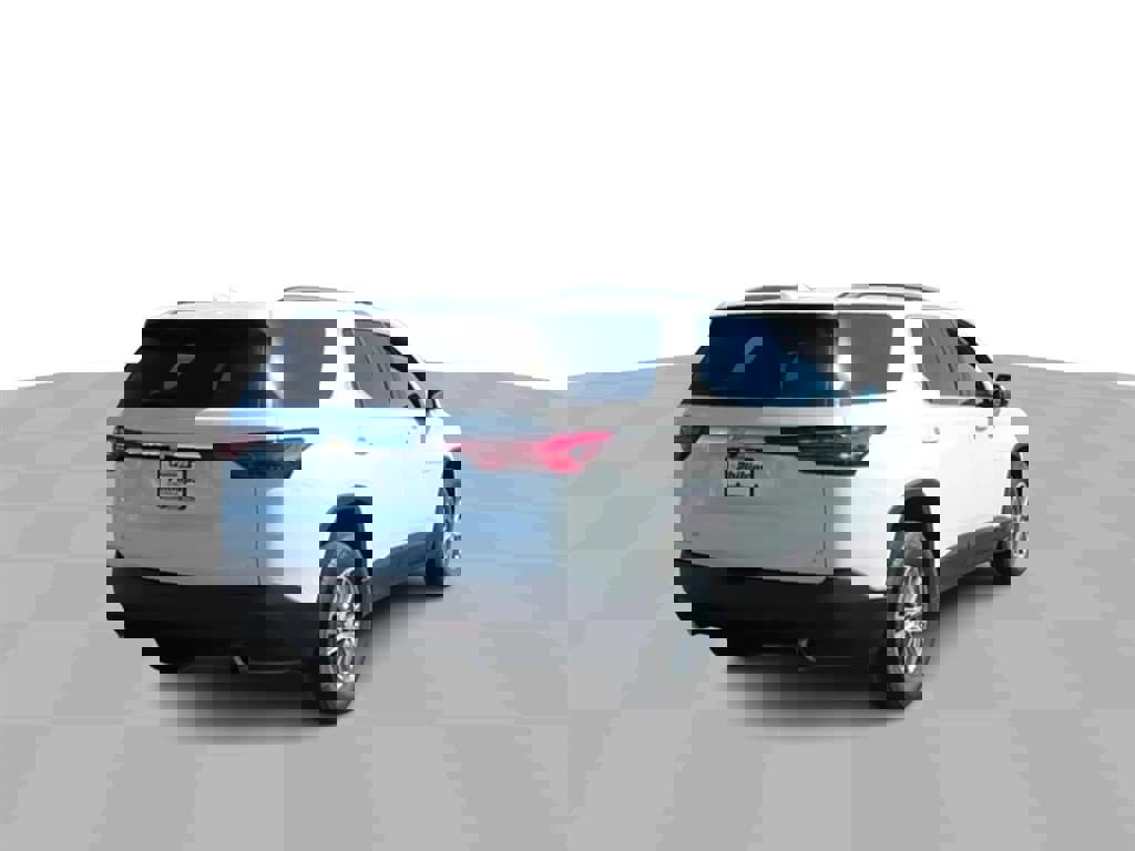 Used 2023 Chevrolet Traverse LT image 8