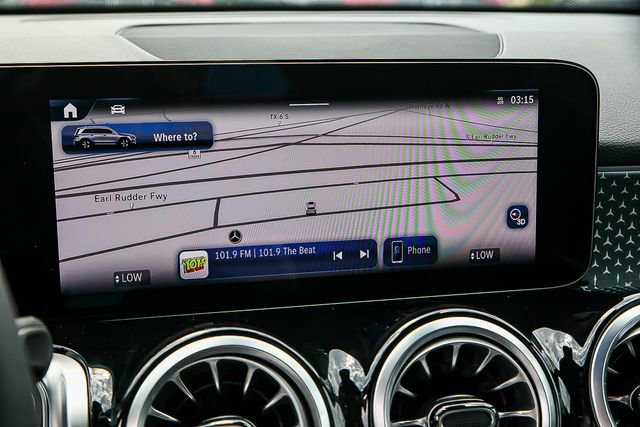 Certified 2024 Mercedes-Benz GLB 250 image 15