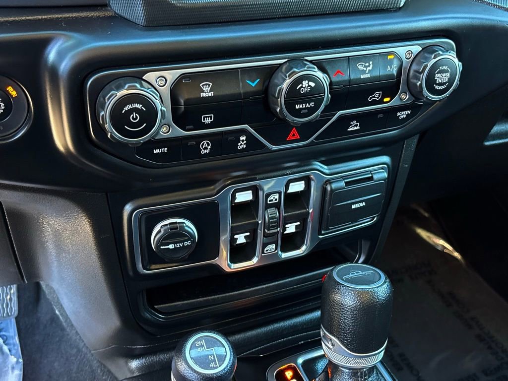 Used 2022 Jeep Gladiator Sport image 19