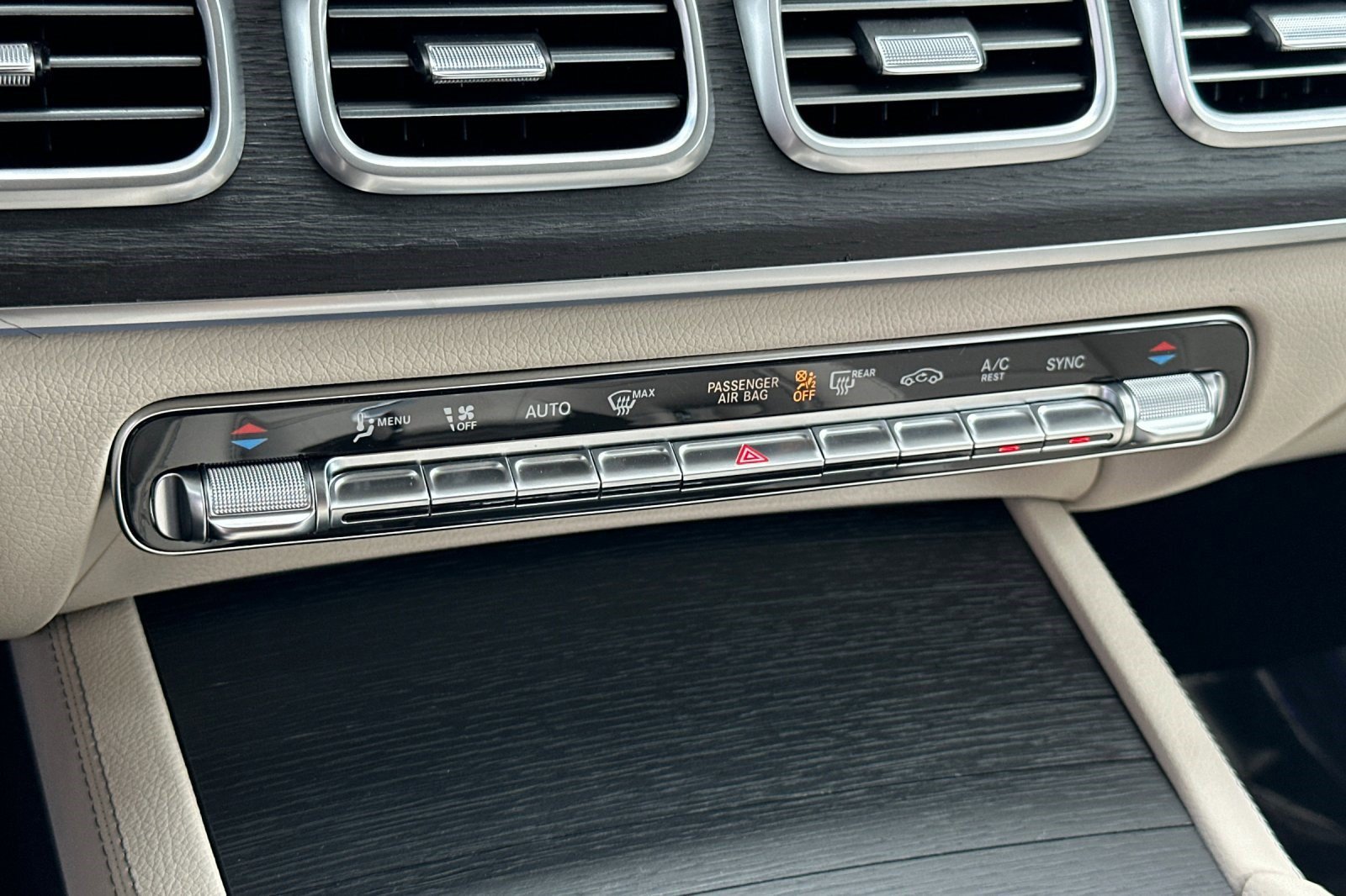 New 2026 Mercedes-Benz GLE 450 4MATIC image 19