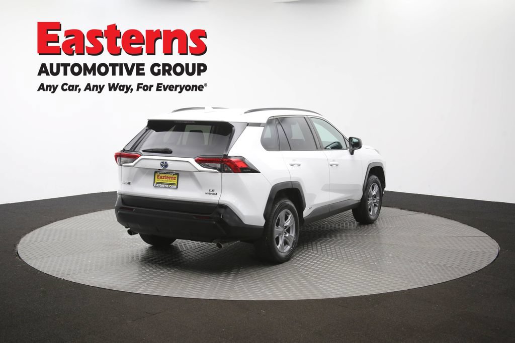 Used 2022 Toyota RAV4 LE AWD/4WD image 41