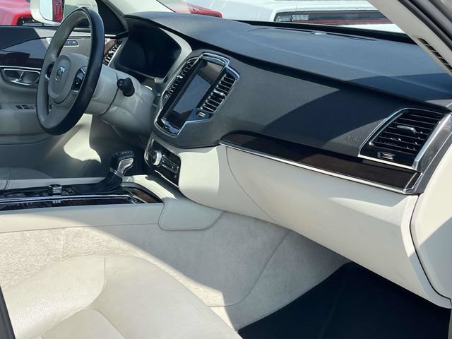 Used 2016 Volvo XC90 T6 Momentum w/ Momentum Plus Package AWD/4WD image 27