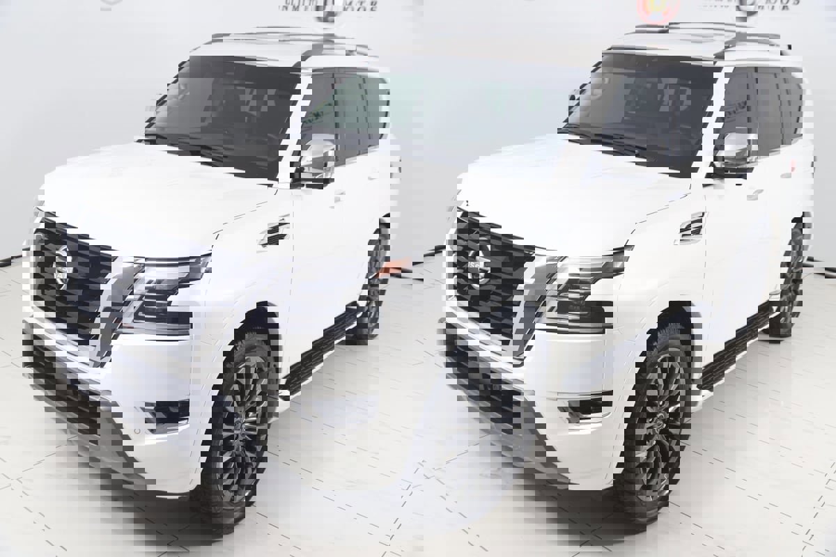 Used 2024 Nissan Armada Platinum w/ Captain's Chairs Package image 23
