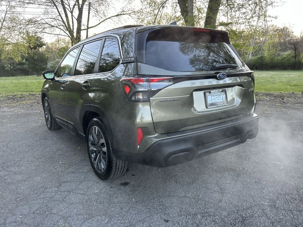 Certified 2025 Subaru Forester Touring AWD/4WD image 6
