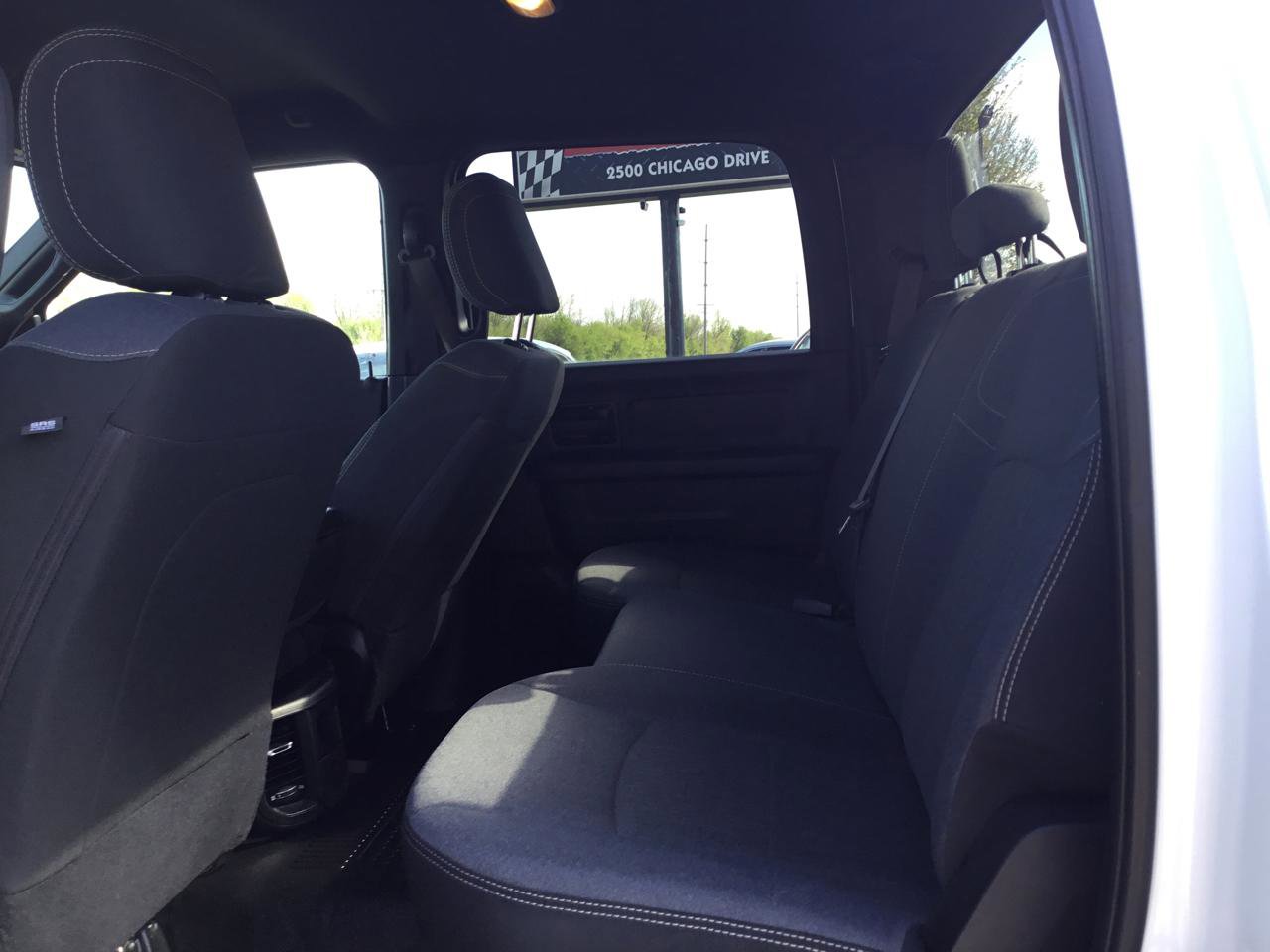 Used 2022 RAM 2500 Tradesman w/ Chrome Appearance Group AWD/4WD image 21