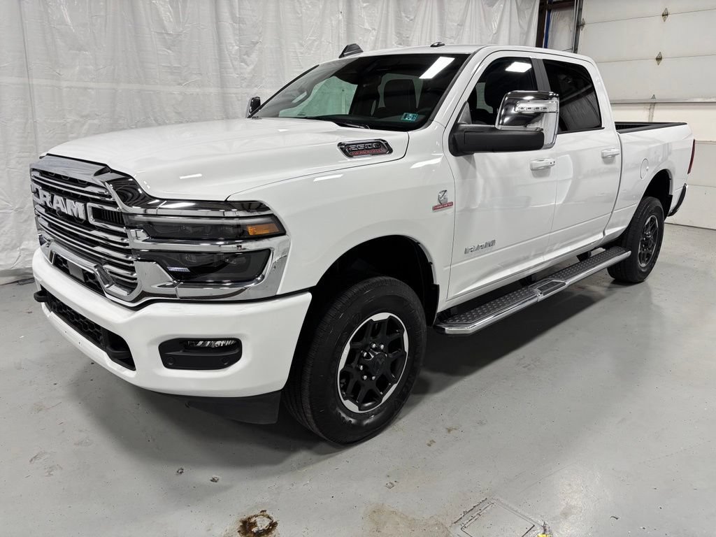 Used 2026 RAM 2500 Laramie AWD/4WD image 3