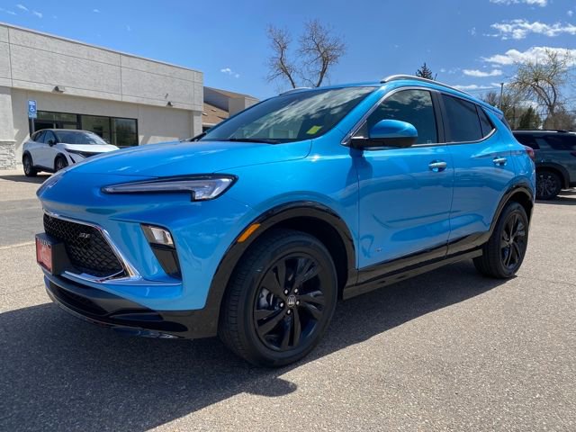 Used 2025 Buick Encore GX Sport Touring w/ Advanced Technology Package image 1