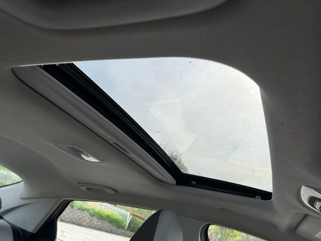 Used 2021 Hyundai Elantra Limited w/ Cargo Package FWD image 29