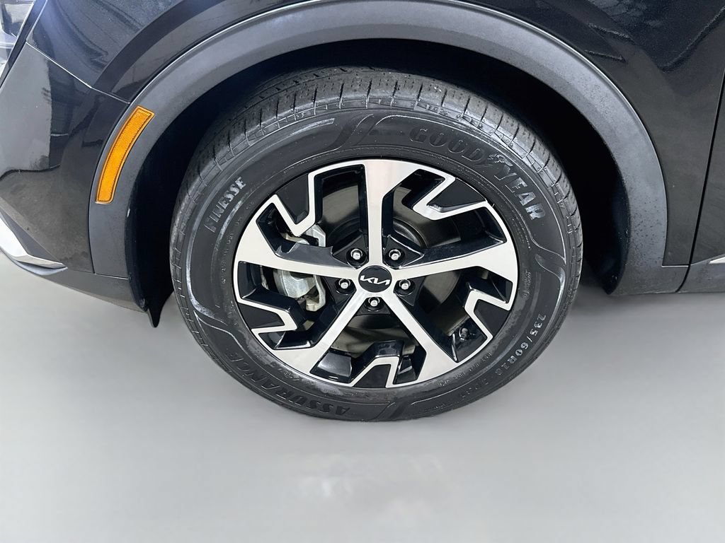 Used 2023 Kia Sportage EX AWD/4WD image 8