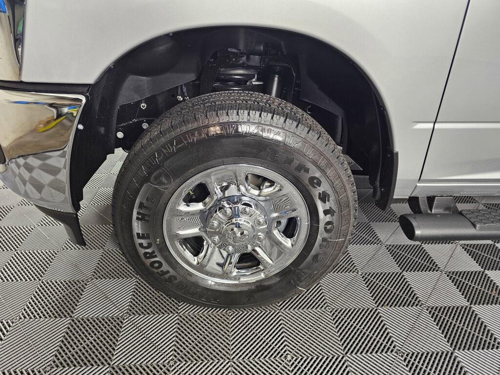 New 2026 RAM 3500 Tradesman AWD/4WD image 10