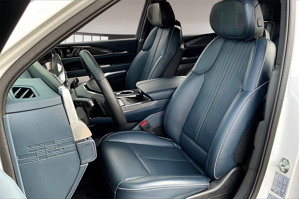 New 2025 Cadillac Escalade IQ Sport 2 image 9