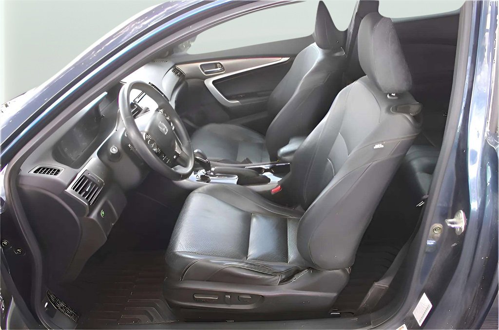 Used 2017 Honda Accord EX-L image 9