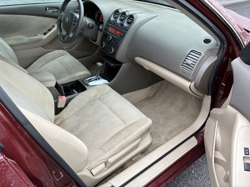 Used 2012 Nissan Altima 2.5 S FWD image 11