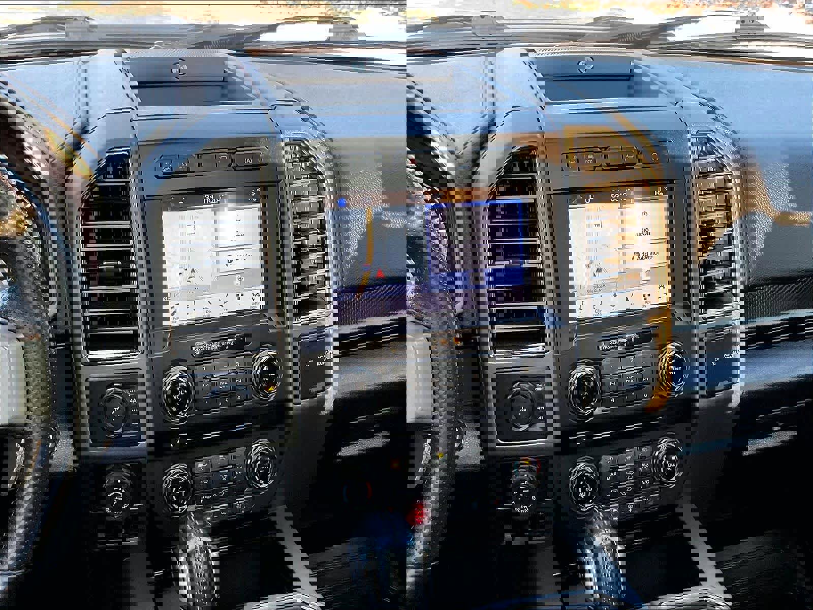 Used 2018 Ford F150 Raptor w/ Equipment Group 802A Luxury image 18