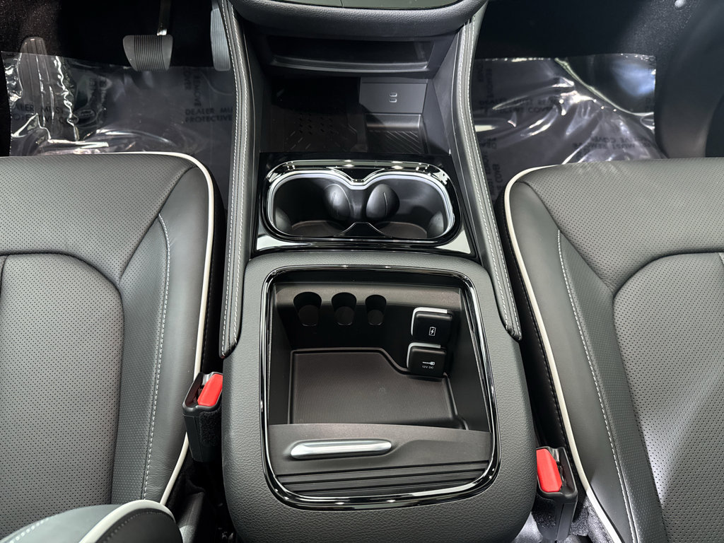 New 2026 Chrysler Pacifica Limited w/ S Appearance Package image 31