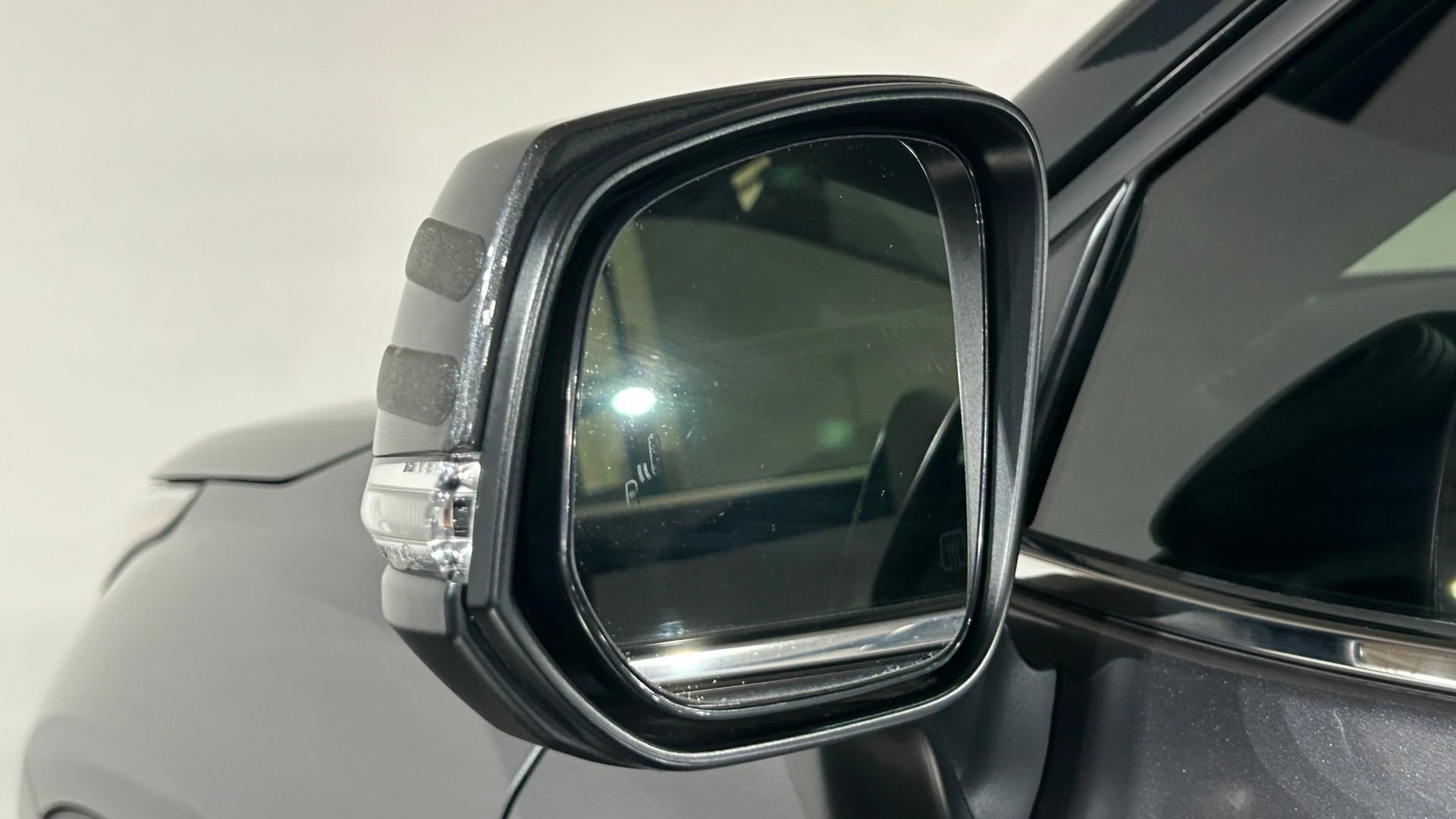 Used 2024 Toyota Highlander Platinum AWD/4WD image 20