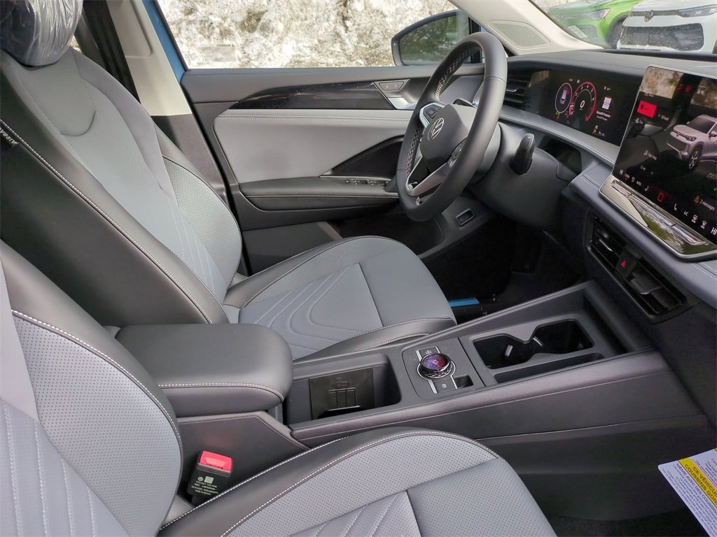 New 2026 Volkswagen Tiguan SE image 59