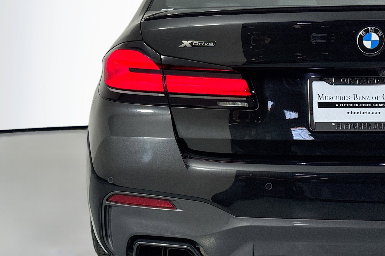 Used 2023 BMW M550i xDrive image 15