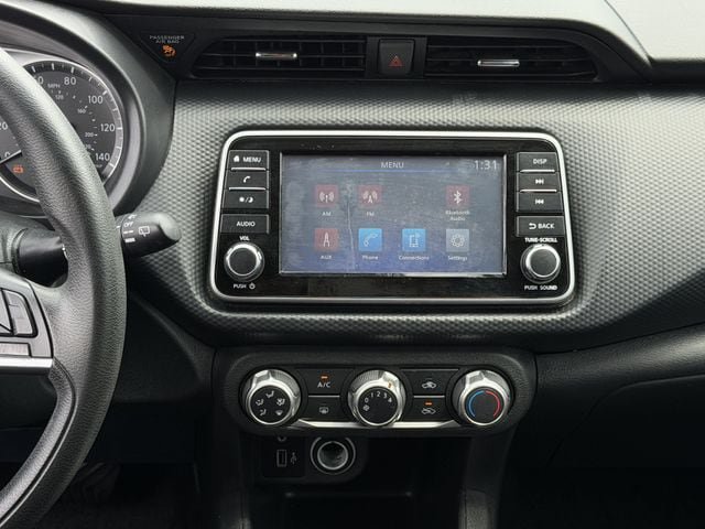 Used 2022 Nissan Kicks S FWD image 12