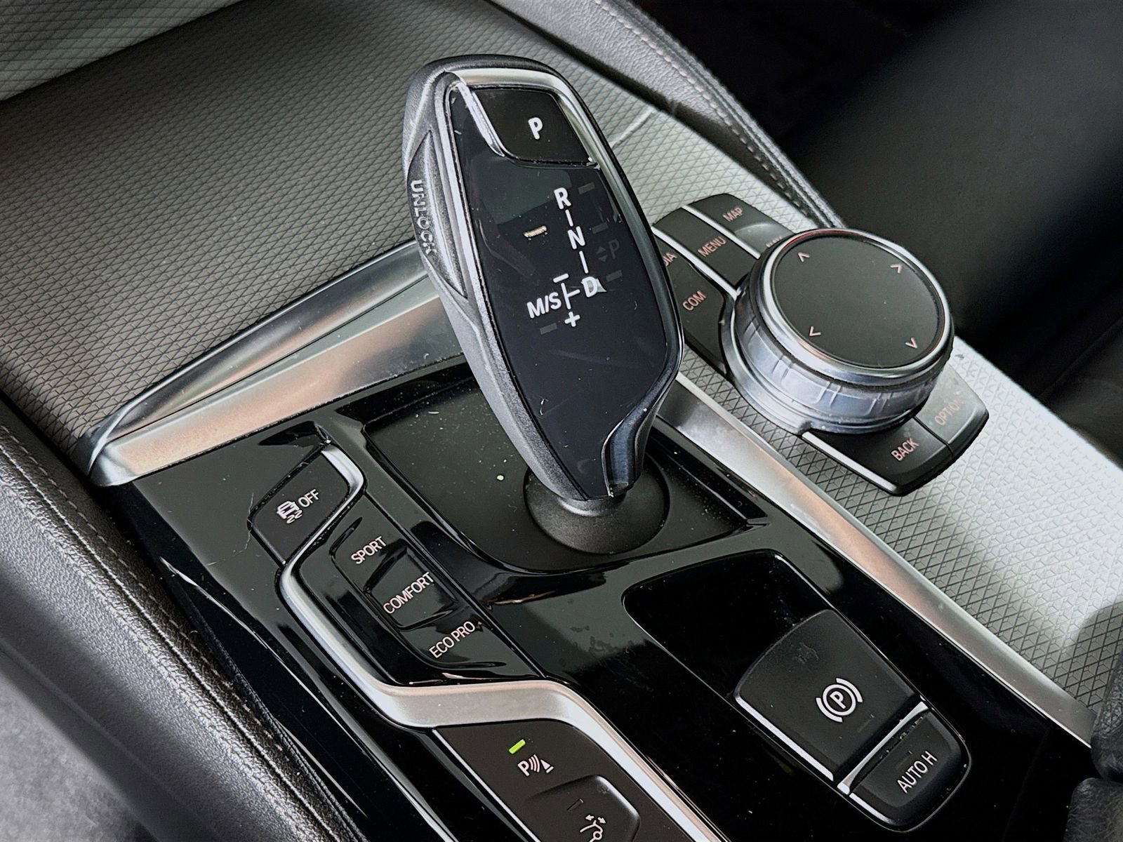 Used 2018 BMW 640i Gran Turismo xDrive image 17