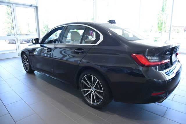Used 2021 BMW 330i xDrive Sedan AWD/4WD image 2