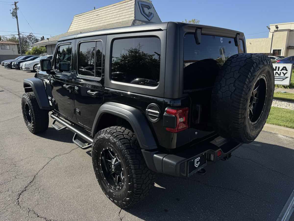 Used 2019 Jeep Wrangler Unlimited Sport S AWD/4WD image 3