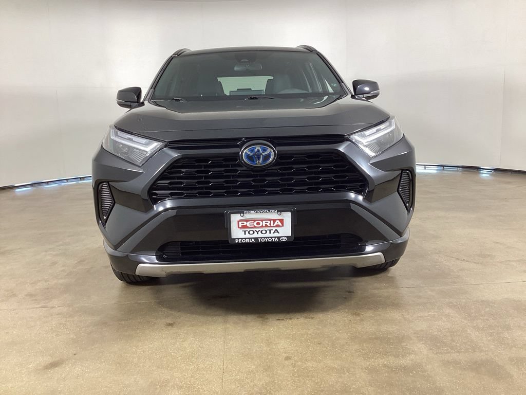 Used 2023 Toyota RAV4 SE AWD/4WD image 3