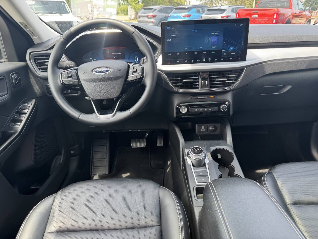 Used 2025 Ford Escape Platinum AWD/4WD image 11