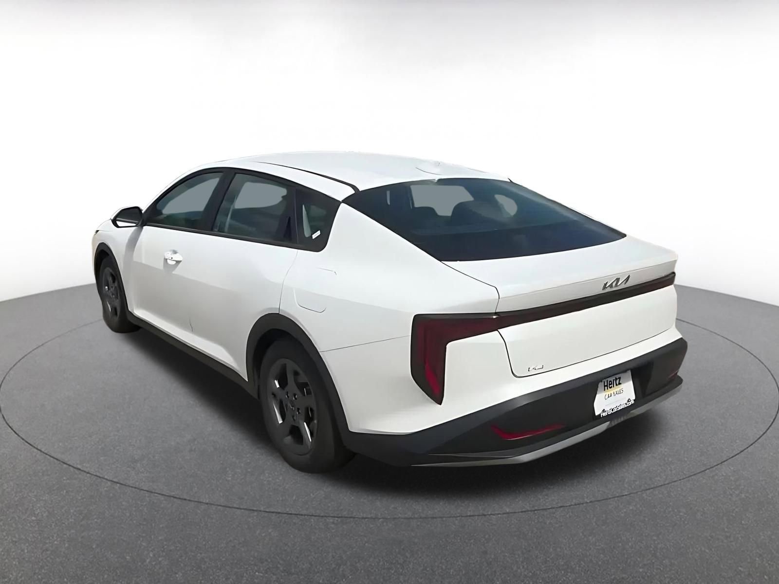 Used 2025 Kia K4 LXS image 11