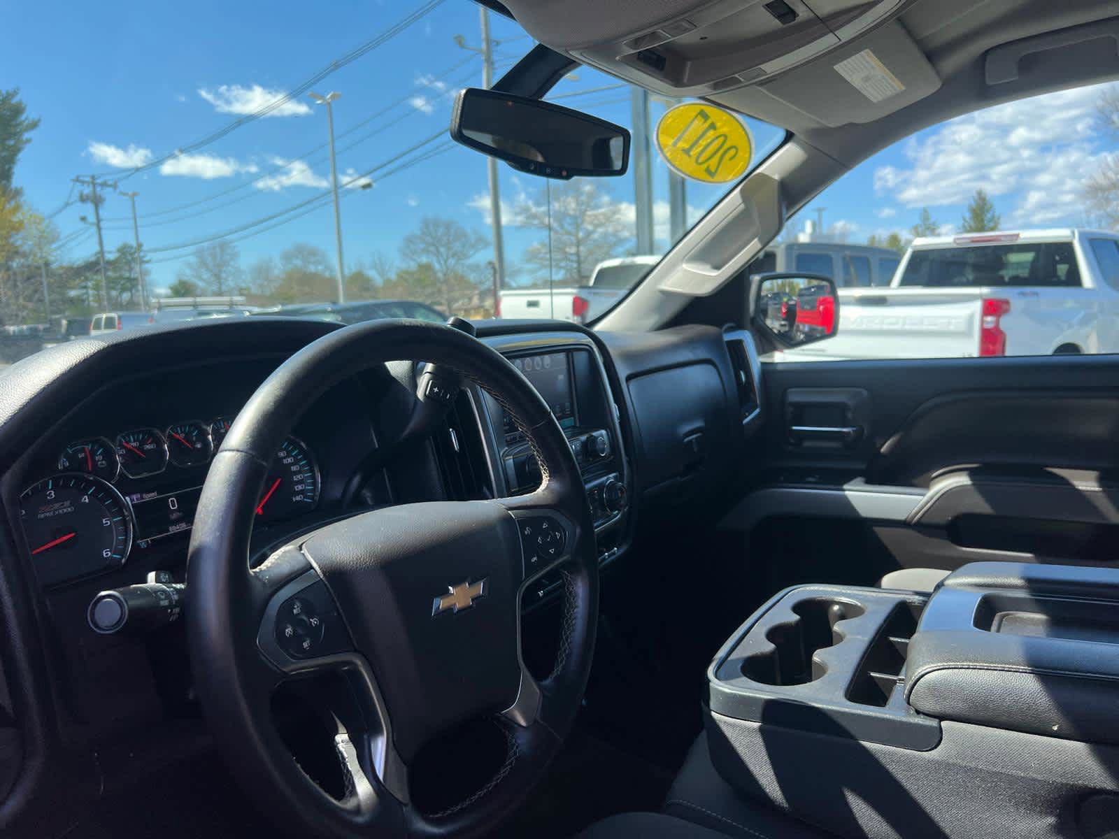 Used 2017 Chevrolet Silverado 1500 LT w/ Midnight Edition AWD/4WD image 14