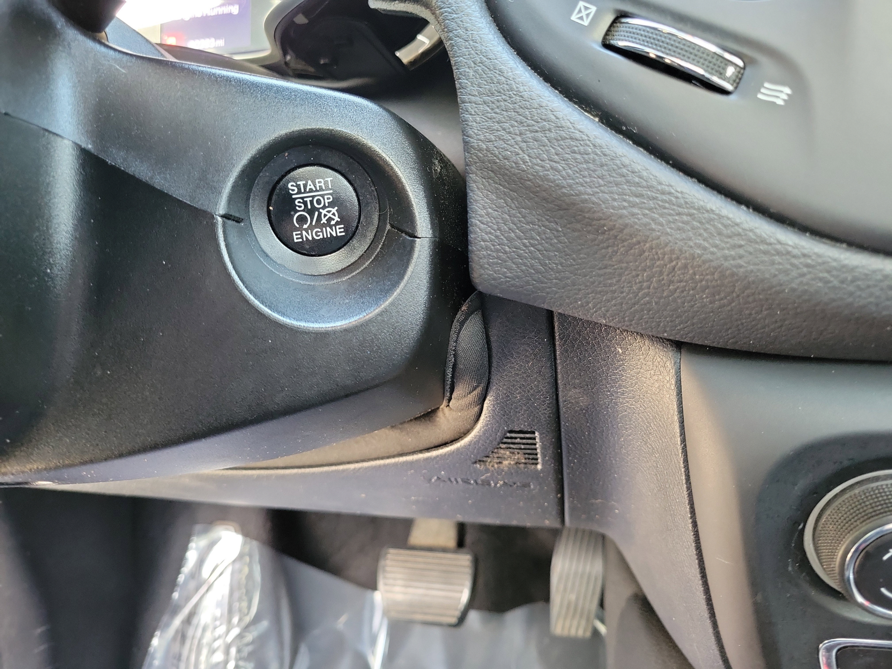 Used 2019 Jeep Compass Latitude w/ Cold Weather Group AWD/4WD image 20