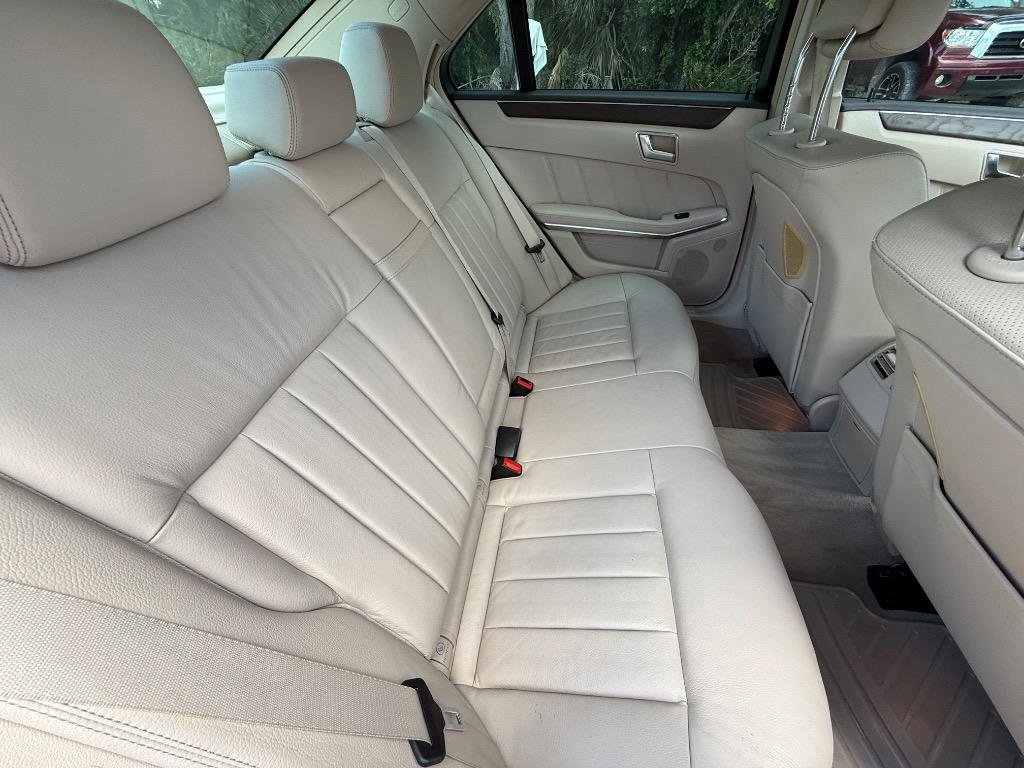 Used 2014 Mercedes-Benz E 350 Sedan image 22
