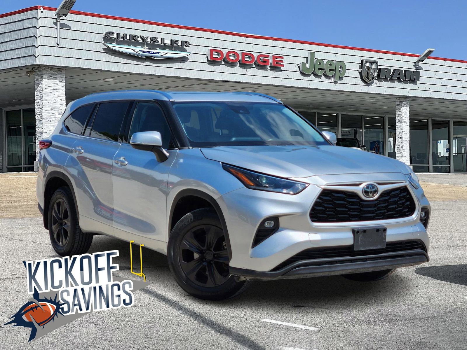 Used 2021 Toyota Highlander XLE