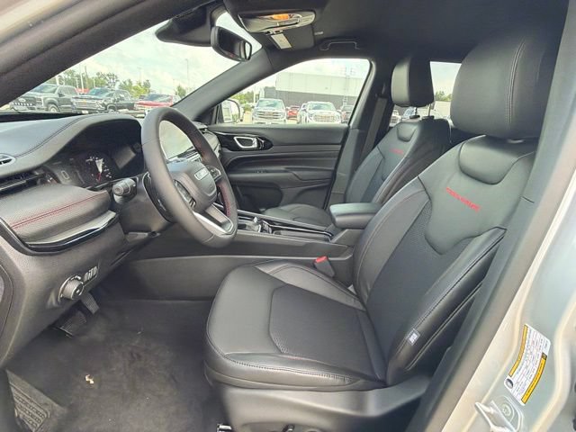 New 2026 Jeep Compass Trailhawk w/ Trailer Tow Group AWD/4WD image 14