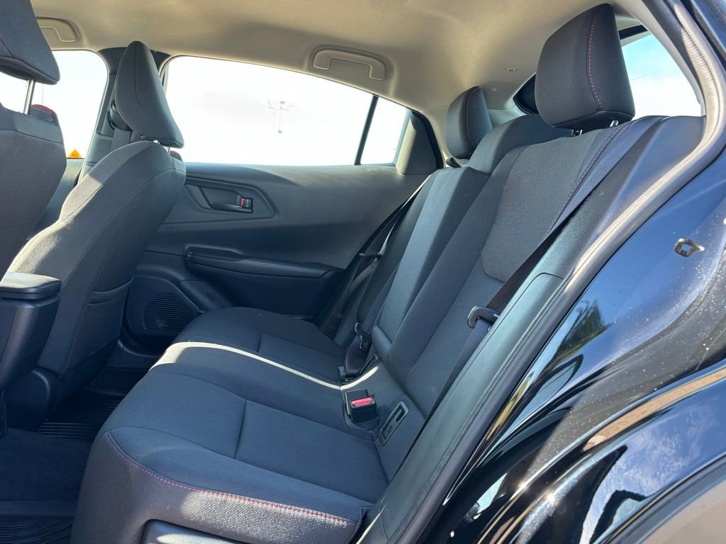 Used 2025 Toyota Prius Plug-In Hybrid FWD image 12