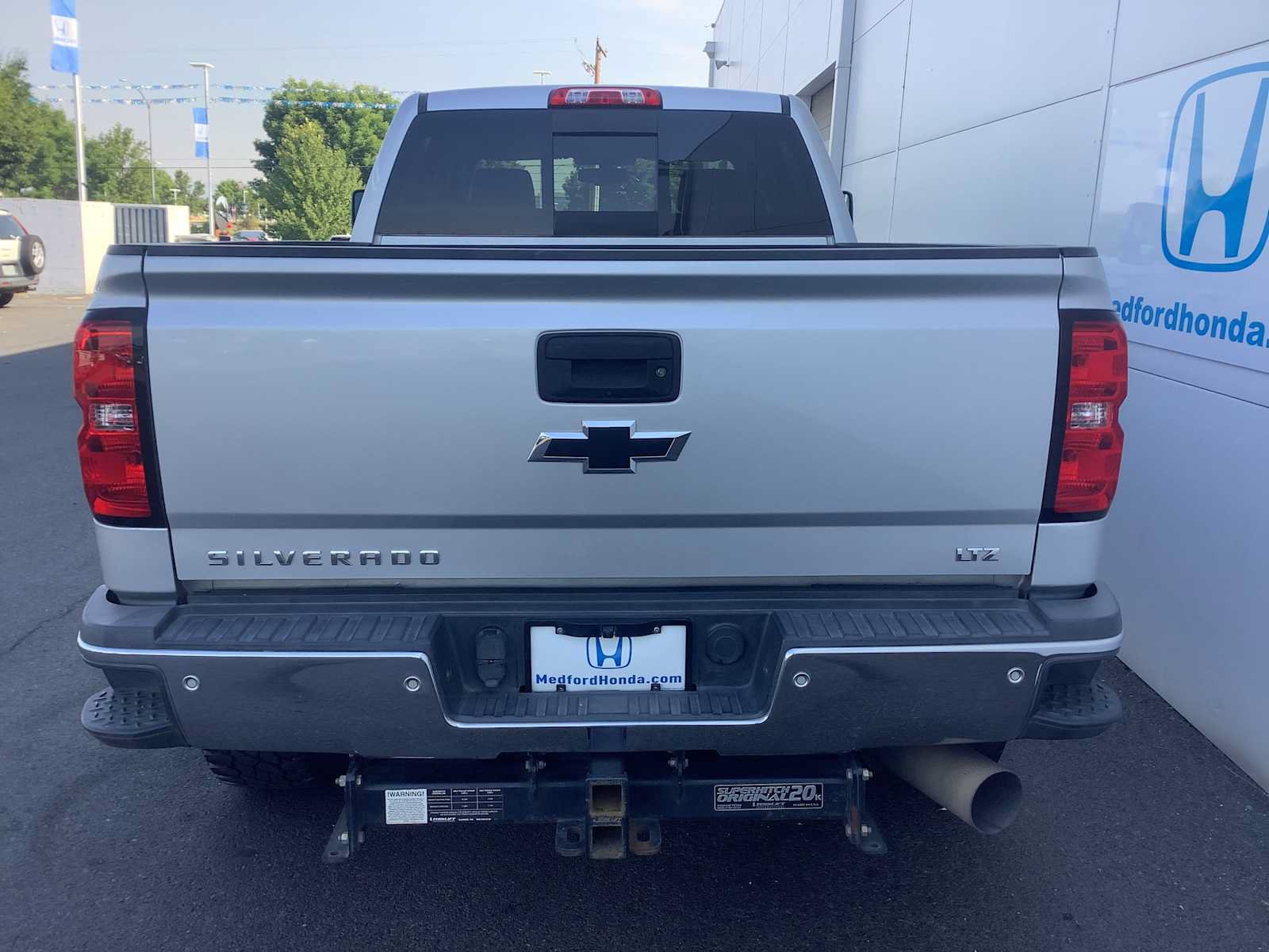Used 2017 Chevrolet Silverado 2500 LTZ w/ Duramax Plus Package AWD/4WD image 5
