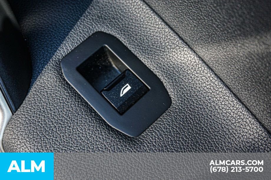 Used 2022 BMW iX xDrive50 w/ Dynamic Handling Package image 61