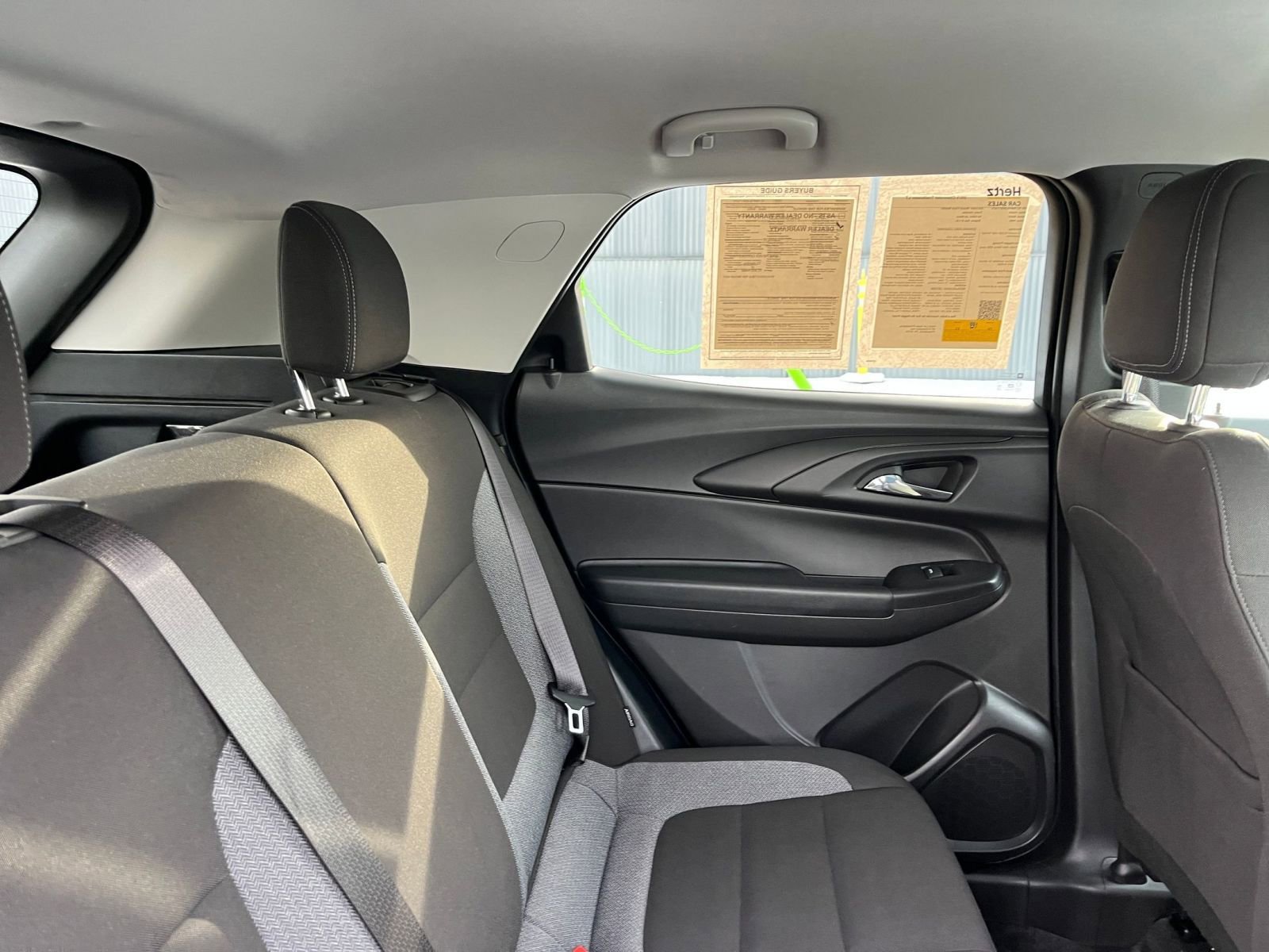 Used 2025 Chevrolet TrailBlazer LT image 35