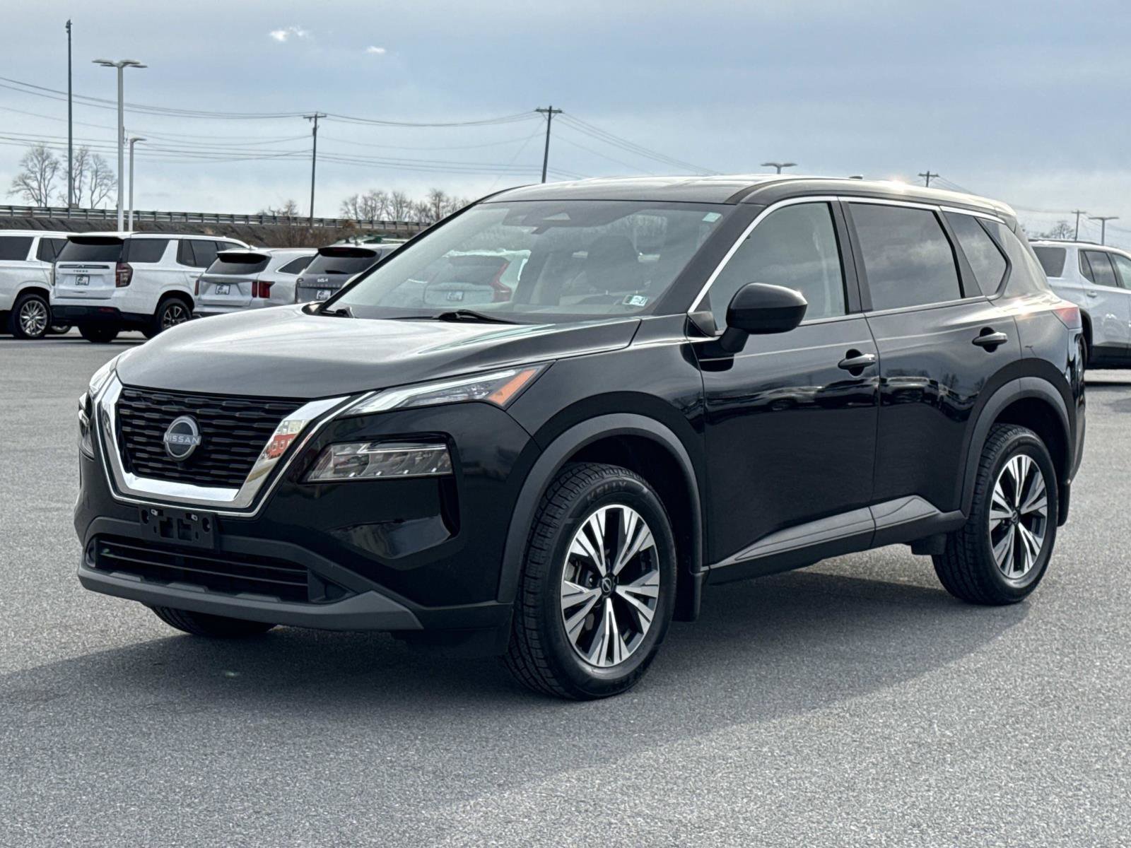 Used 2023 Nissan Rogue SV image 27