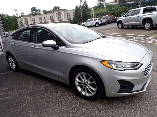 Used 2019 Ford Fusion SE FWD image 11