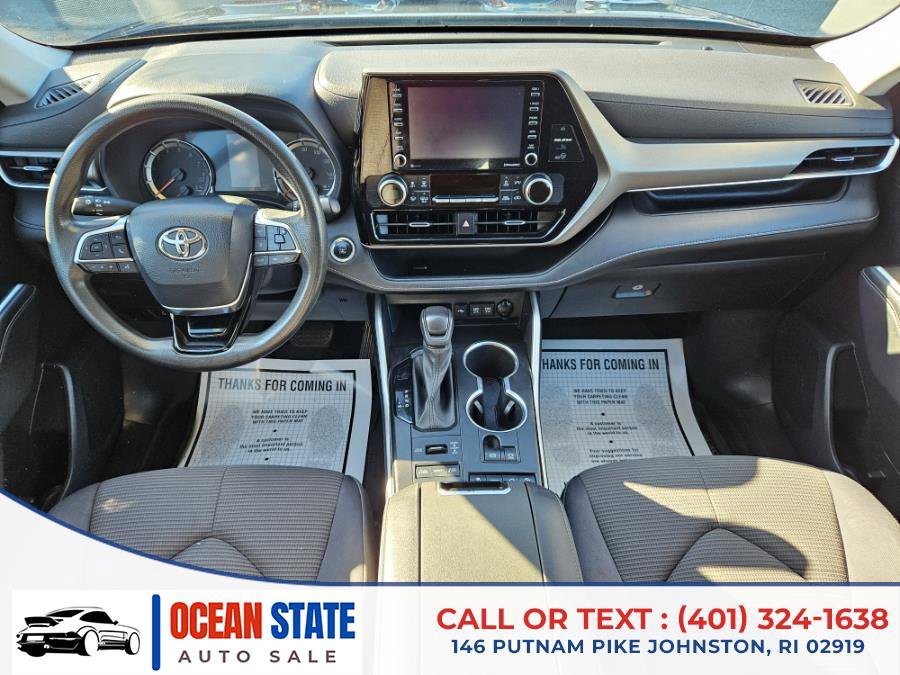 Used 2021 Toyota Highlander L image 16