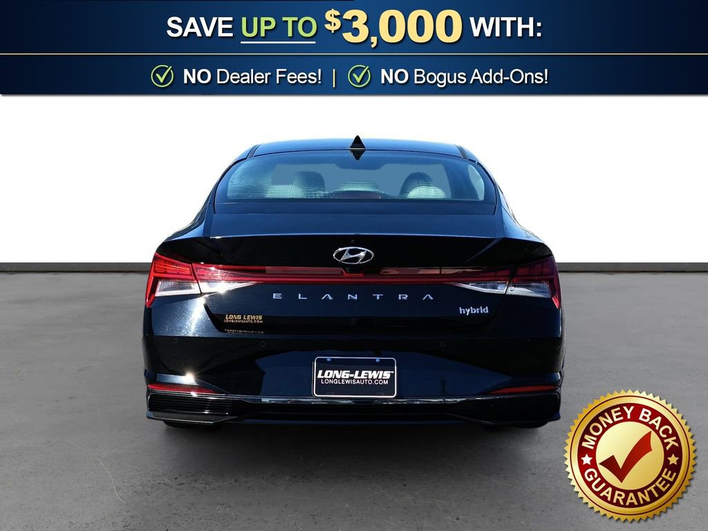 Used 2023 Hyundai Elantra Limited w/ Cargo Package FWD image 5