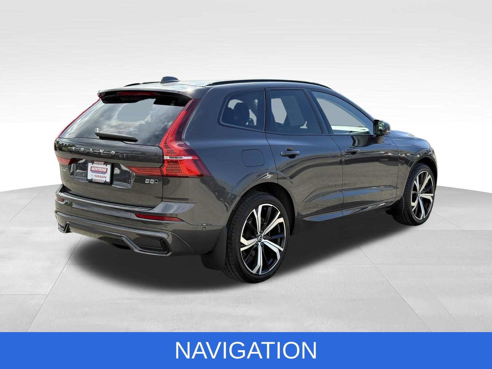 Used 2023 Volvo XC60 B5 Ultimate w/ Climate Package AWD/4WD image 12