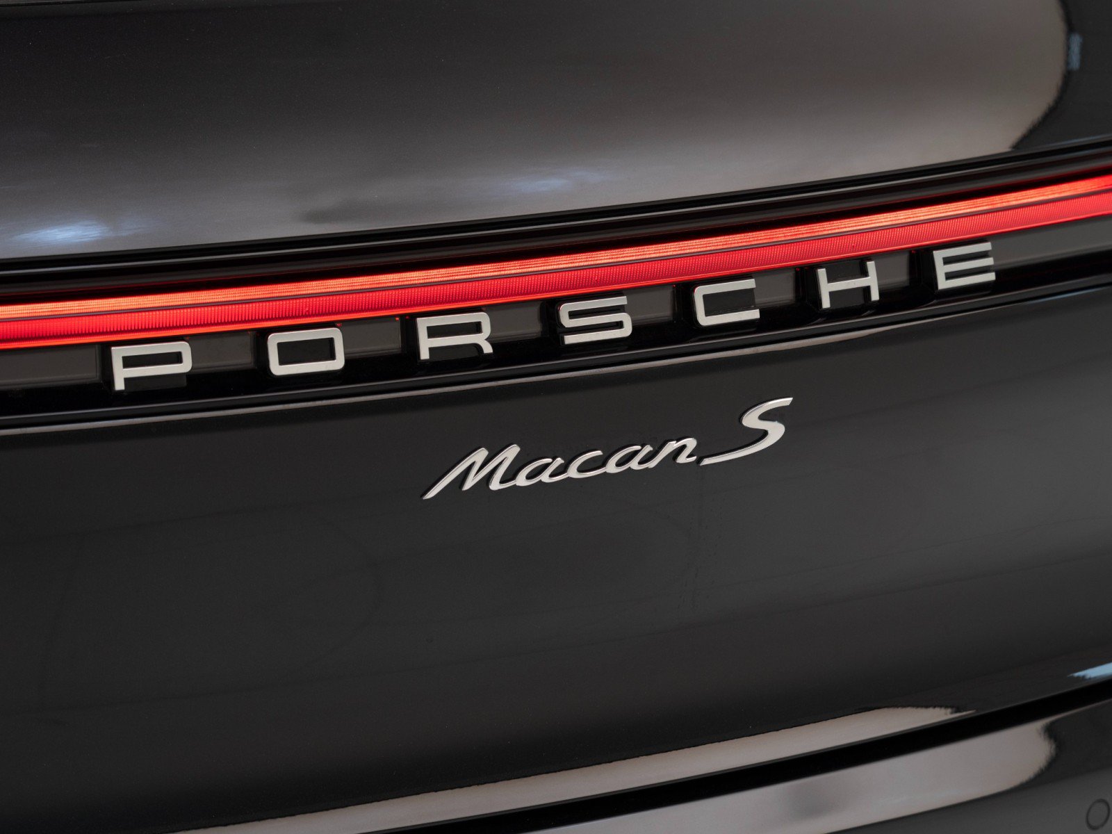 New 2026 Porsche Macan S AWD/4WD image 14