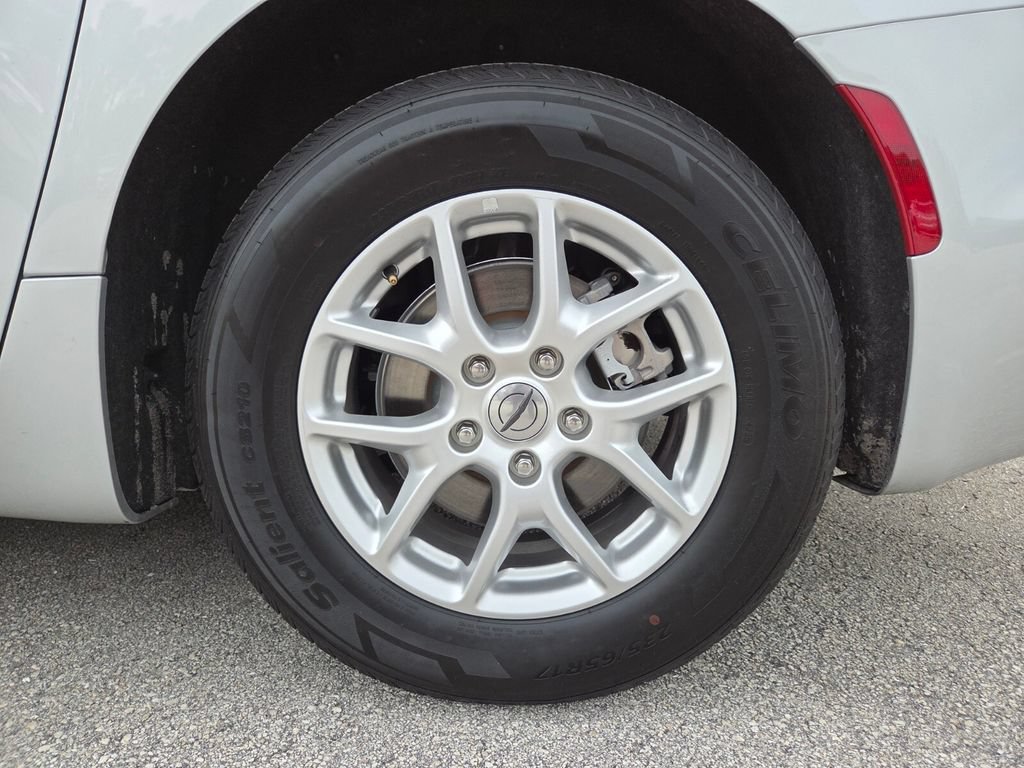 Used 2024 Chrysler Pacifica Touring-L FWD image 22