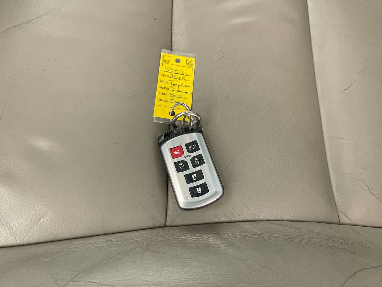 Used 2015 Toyota Sienna XLE w/ XLE Navigation Package AWD/4WD image 28