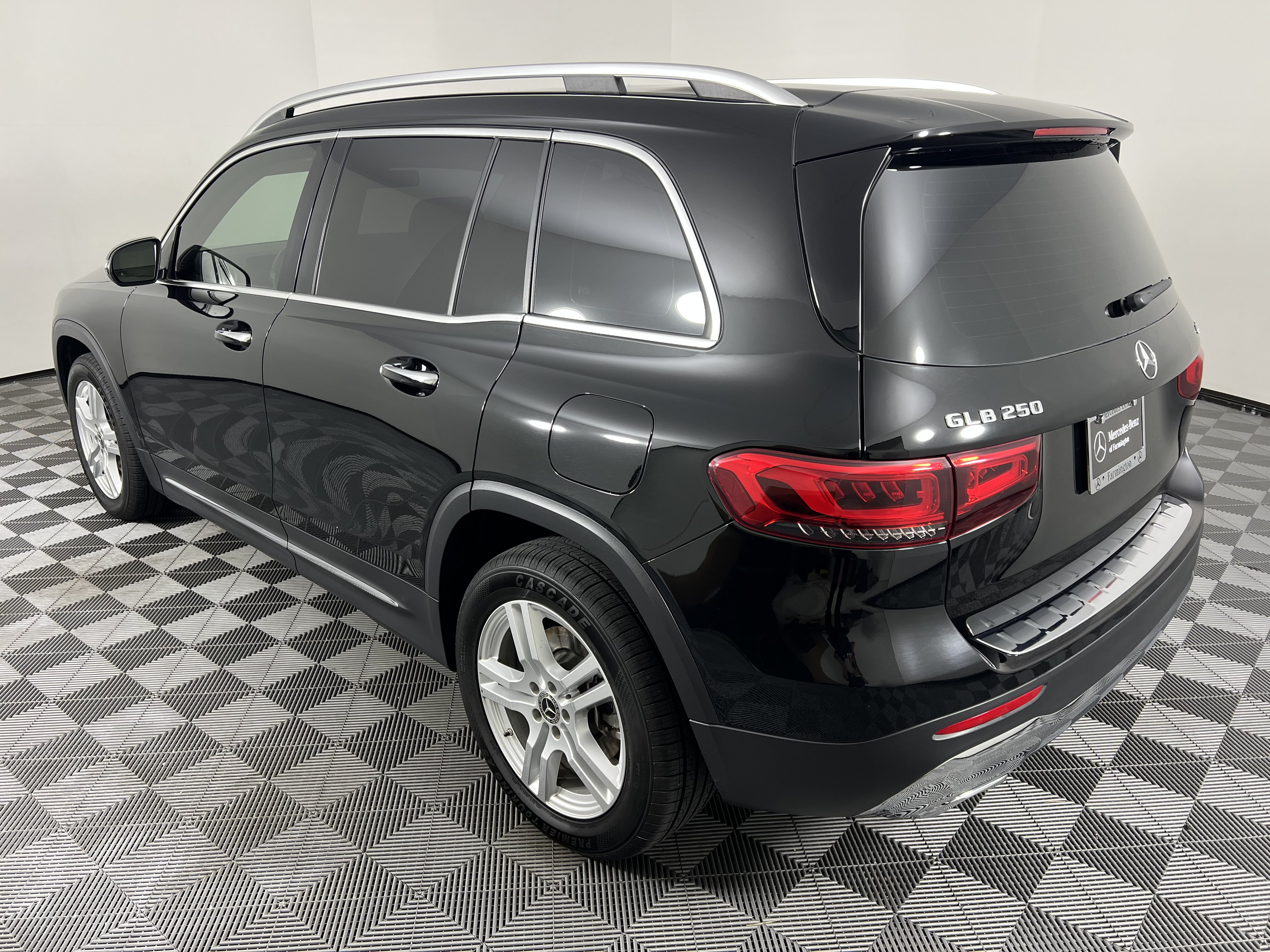 Certified 2023 Mercedes-Benz GLB 250 4MATIC image 10